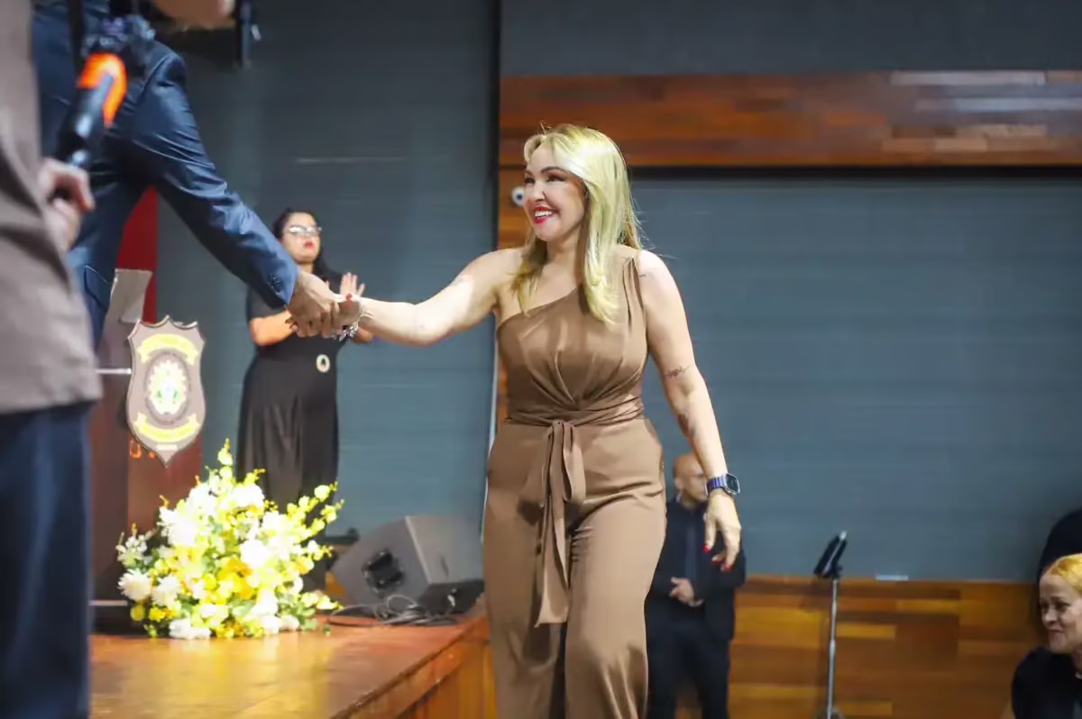 Sula Ximenes se filia ao PL e confirma pré-candidatura à Aleac
